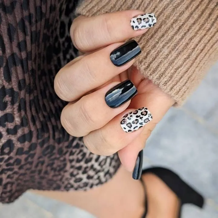 Wild UV-Nagelfolie