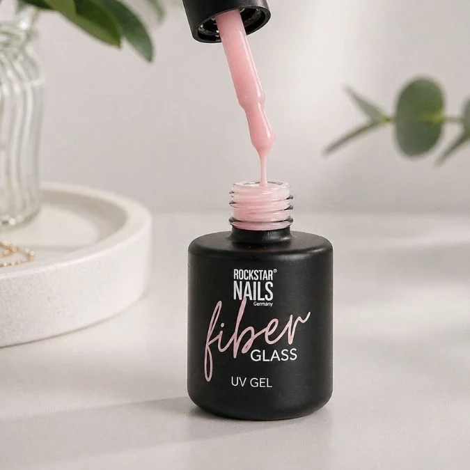 Fiberglas UV Gel in Bottle – Blush Nude 🌸 Zarter Rosé-Ton für natürliche, gepflegte Nägel