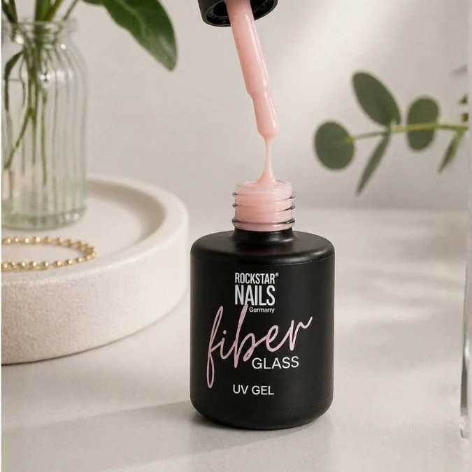 Fiberglas UV Gel in Bottle – Soft Beige 🤍 Warmer Beige-Ton für einen cleanen Studio-Look