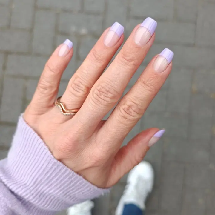 Whisper Purple French UV-Nagelfolie