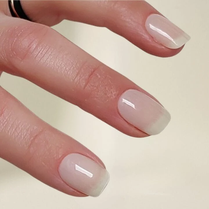 Lovestory Milky Nails UV-Nagelfolie