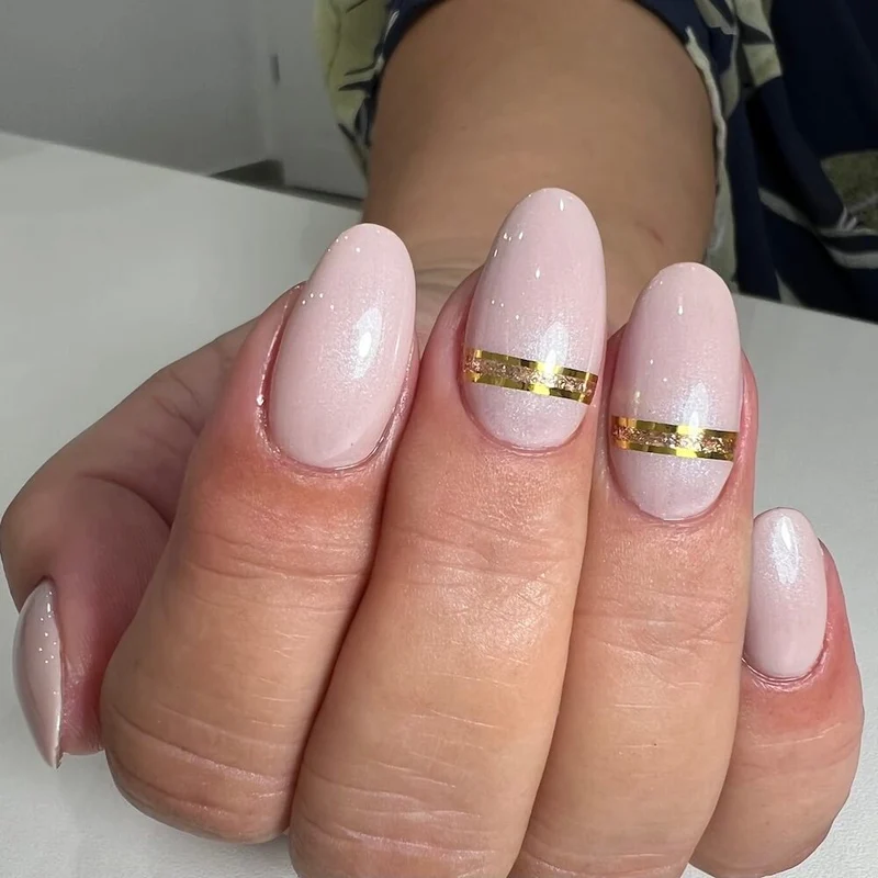 Gelaxy Shellac #0449 Premium-EFFEKT Beige mit blausilbernem Perlglanz 15 ml