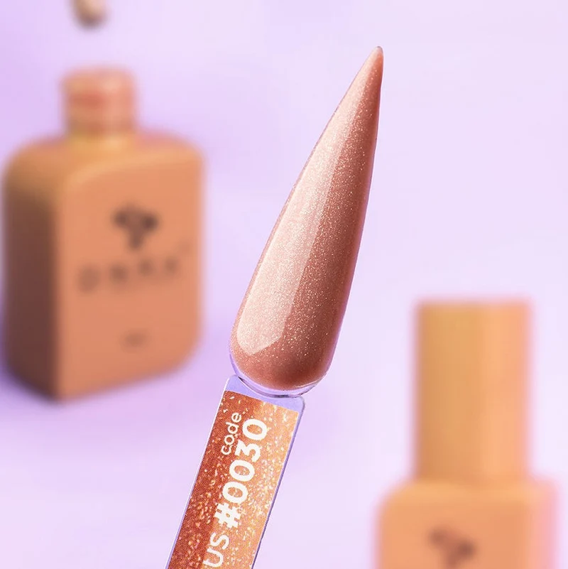 0030 Luxurious - Cover Base Coat 12ml DNKa