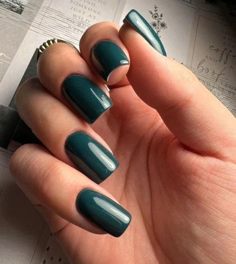 DARK VEILS — UV Nagellack 8 ml STUDIOS DIDIER