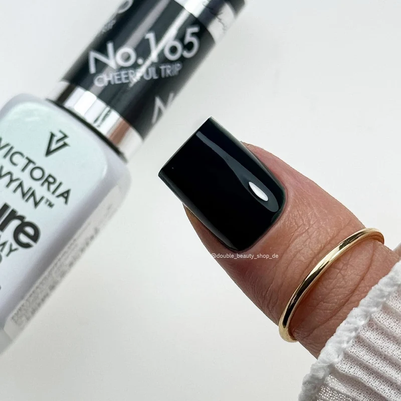 165 Cheerful Trip — Gel polish Pure Creamy 8ml VICTORIA VYNN