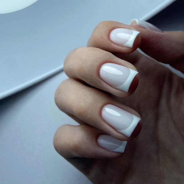 MILKY 23 Bottle Gel 10ml NAILS OF THE DAY