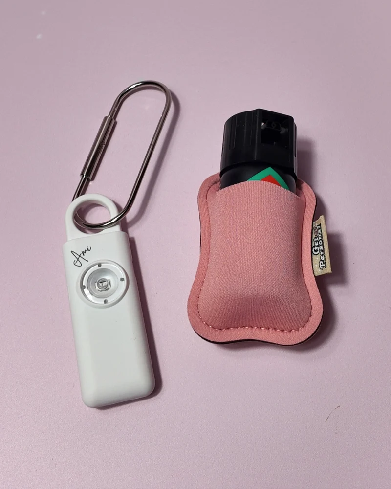 Protect & Alert Kit | Ami Police-Alerted Alarm, Farbgel Spray & Clip-On Pouch