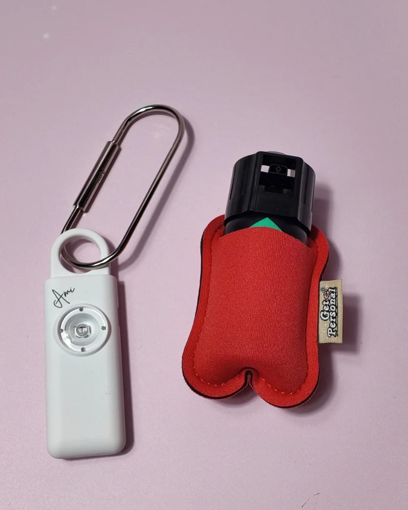 Protect & Alert Kit | Ami Police-Alerted Alarm, Farbgel Spray & Clip-On Pouch