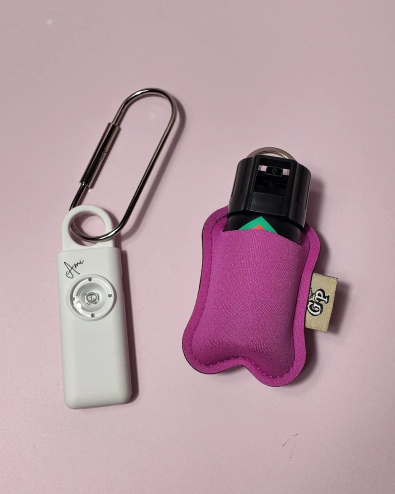 Protect & Alert Kit | Ami Police-Alerted Alarm, Farbgel Spray & Clip-On Pouch