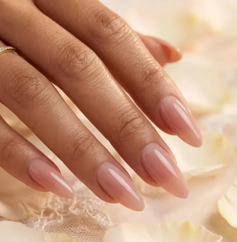 465 Rose Whisper Gel polish 8ml VICTORIA VYNN