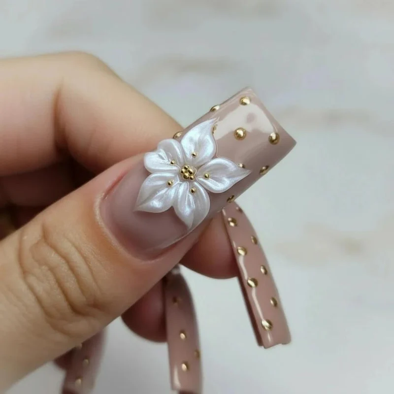 3D Flower Gel pearl white 15ml LYNIS NAILS