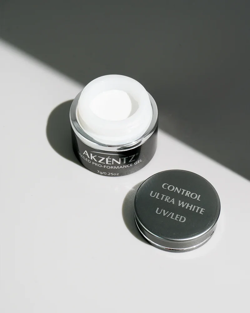 Akzentz Pro-Formance Control Ultra White