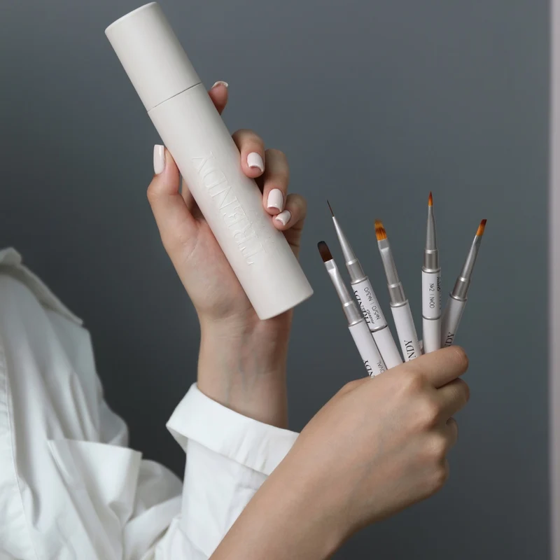 Limitierte Pinsel Premium Set von Trendy Nails