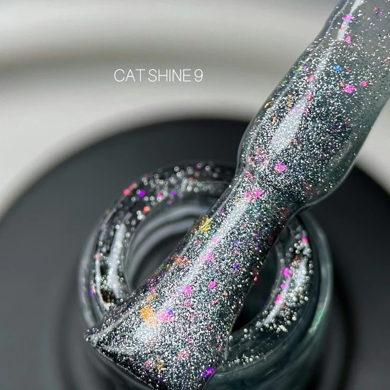 SAGA Cat Shine Gel Polish cat eye No.9 10ml