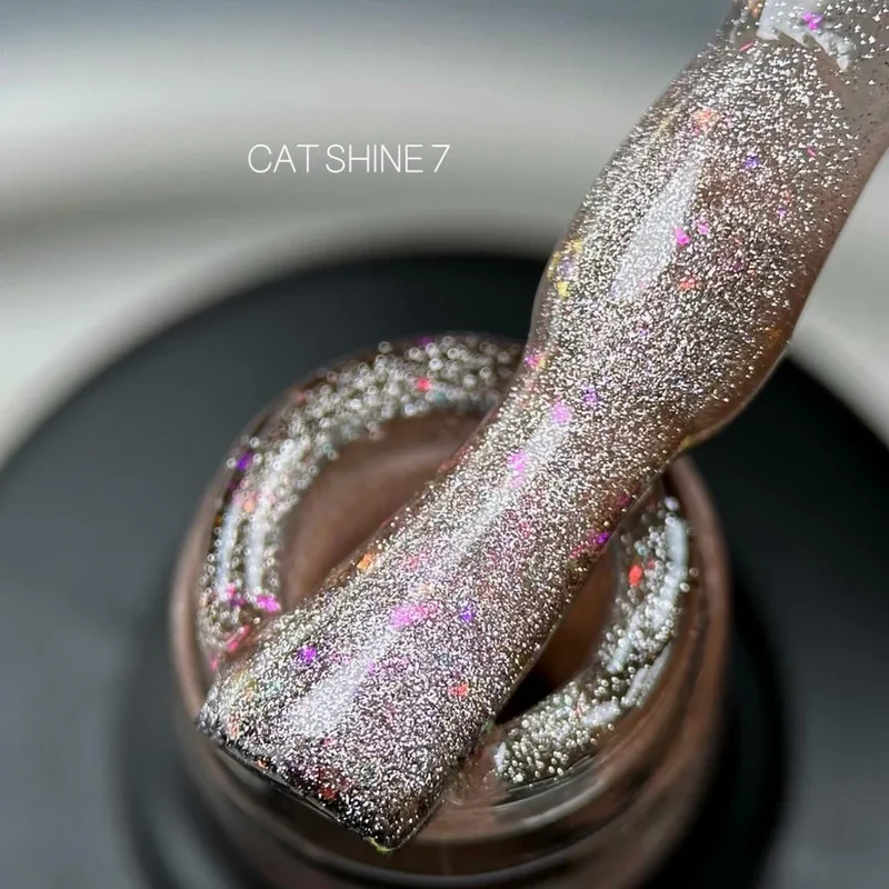 SAGA Cat Shine Gel Polish cat eye No.7 10ml