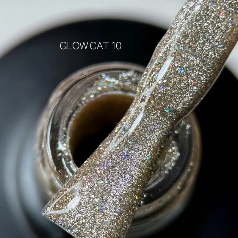SAGA Glow Cat Gel Polish cat eye No.10 10ml