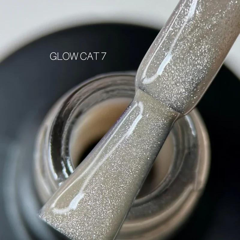 SAGA Glow Cat Gel Polish cat eye No.7 10ml