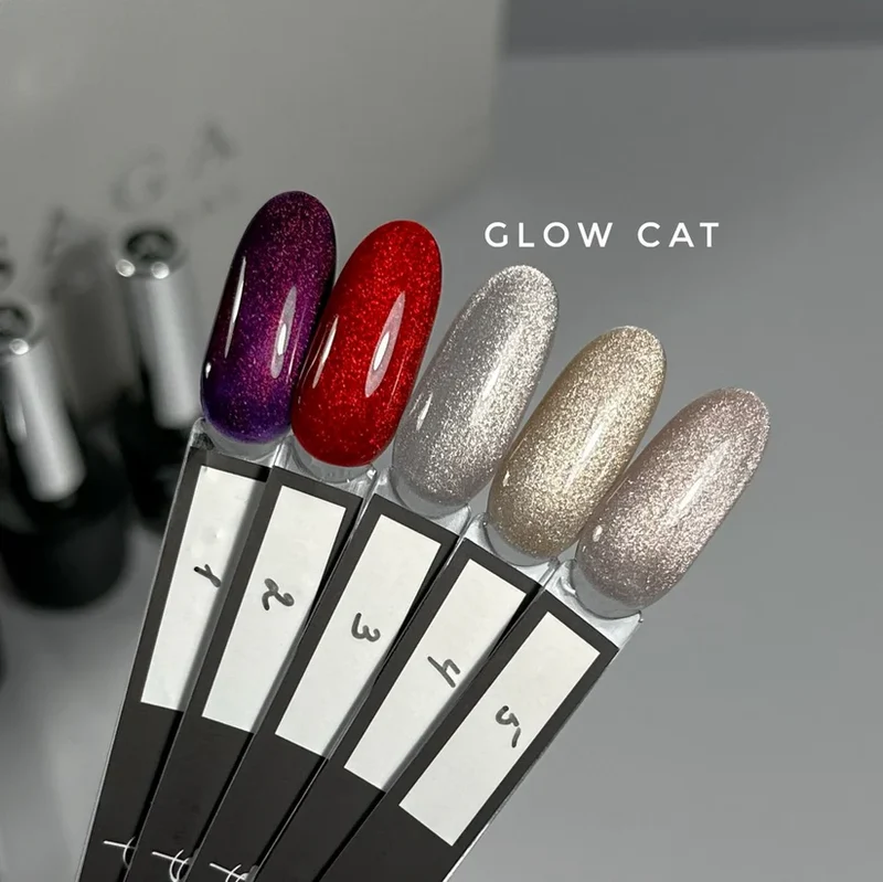 SAGA Glow Cat Gel Polish cat eye No.2 10ml