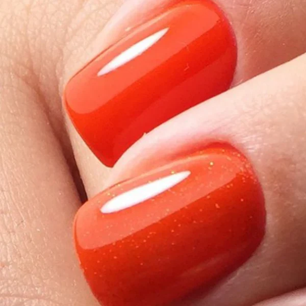 Luxio Calypso Gel nail polish