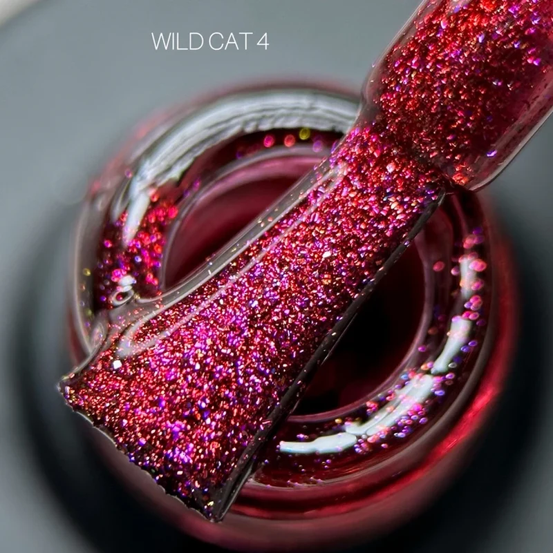 SAGA Wild Cat Gel Polish cat eye No.4 10ml