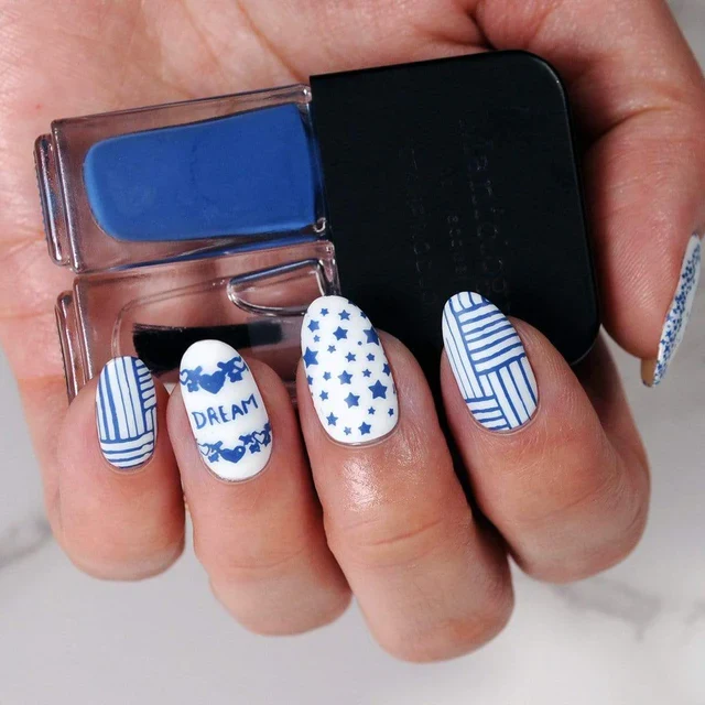 Maniology nail stamping Starter Kit 105 Simply Classic