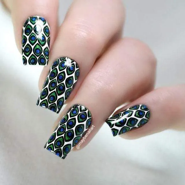 Maniology nail stamping plate m089 Animal Instinct