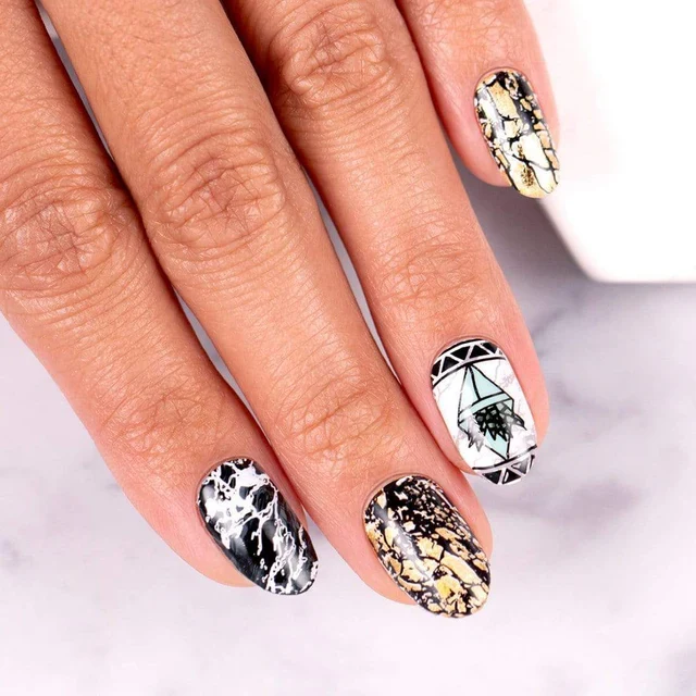Maniology nail stamping plate xl476 Heart of Stone