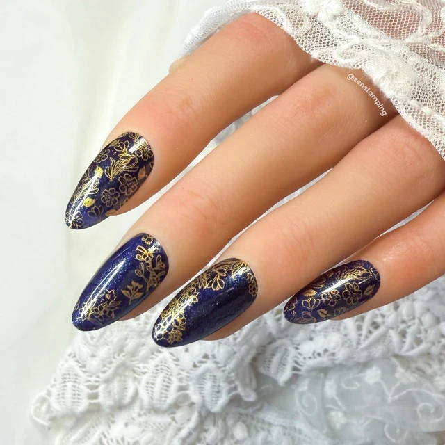 Maniology nail stamping plate m511 Winter Botanicals