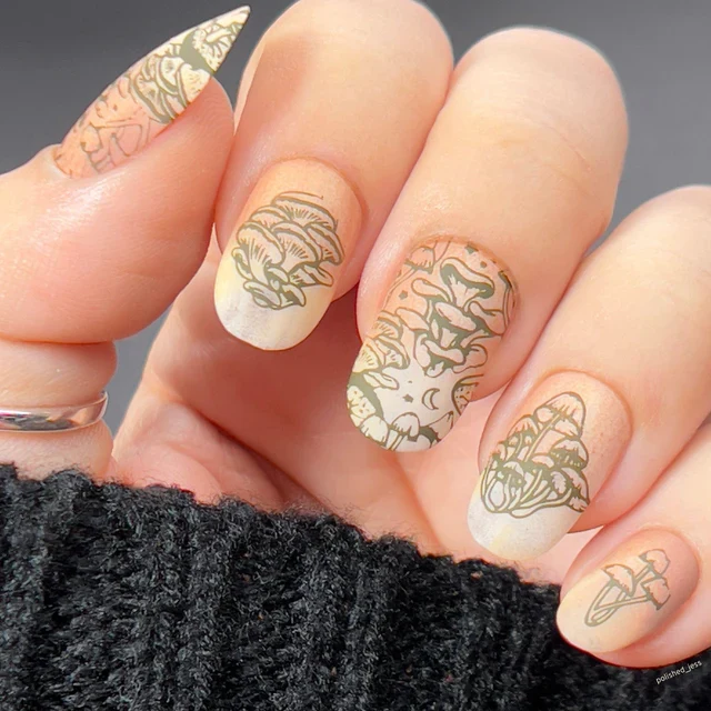 Maniology nail stamping plate m444 Fungi Forest