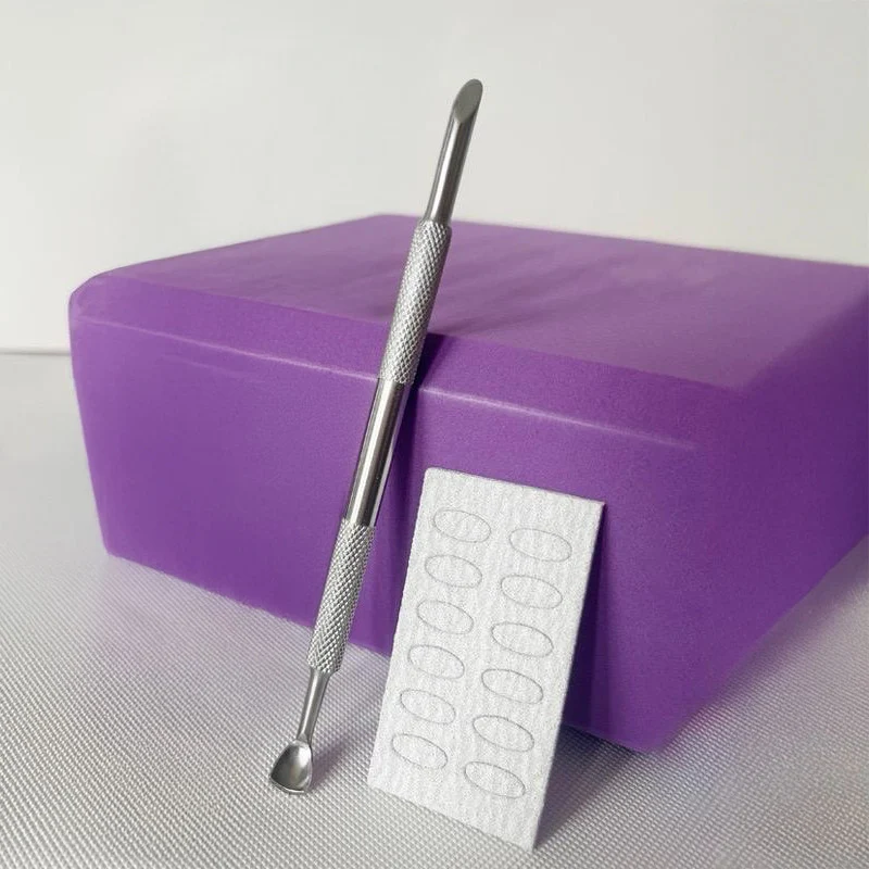 Stick für die Maniküre aus Metall