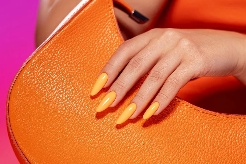 415 Mango Pop - Gel polish 8ml VICTORIA VYNN
