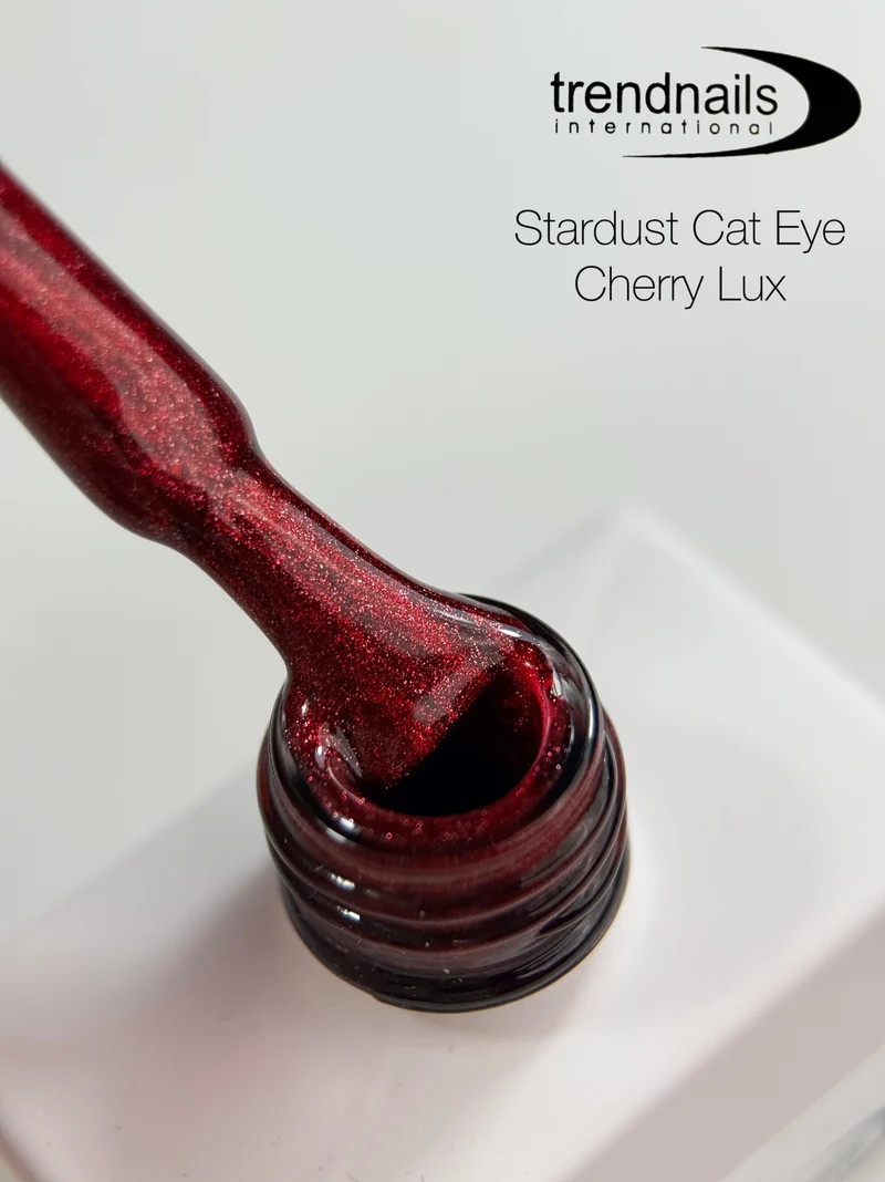 Stardust Cat Eye Gel Polish CHERRY LUX 12ml von Trendnails