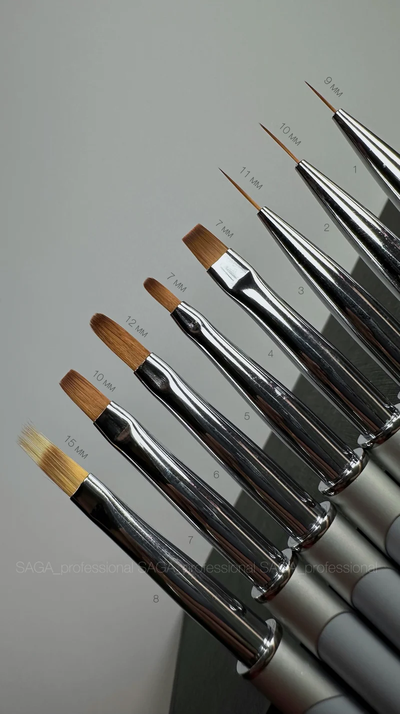 SAGA Gel nail brushes