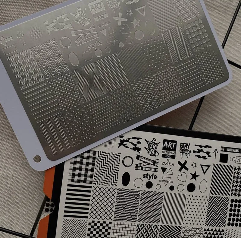 0002 by Vakula Matte stamping schablone + design blatt ART STAMPING