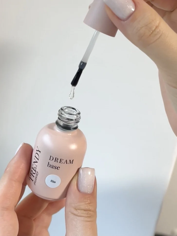 Dream Rubber Base Elsa Collection von TRENDY Nails 15ml/30ml (TPO-free)