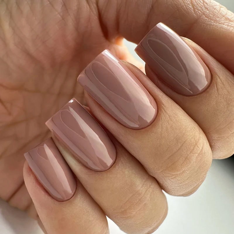 PNB brown gel nail polish 121 Cappuccino