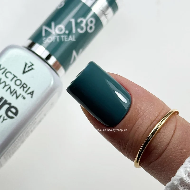 138 Soft Teal — Gel polish Pure Creamy 8ml VICTORIA VYNN