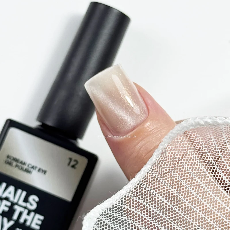 12 KOREAN CAT EYE - GEL POLISH 10ml NAILS OF THE DAY