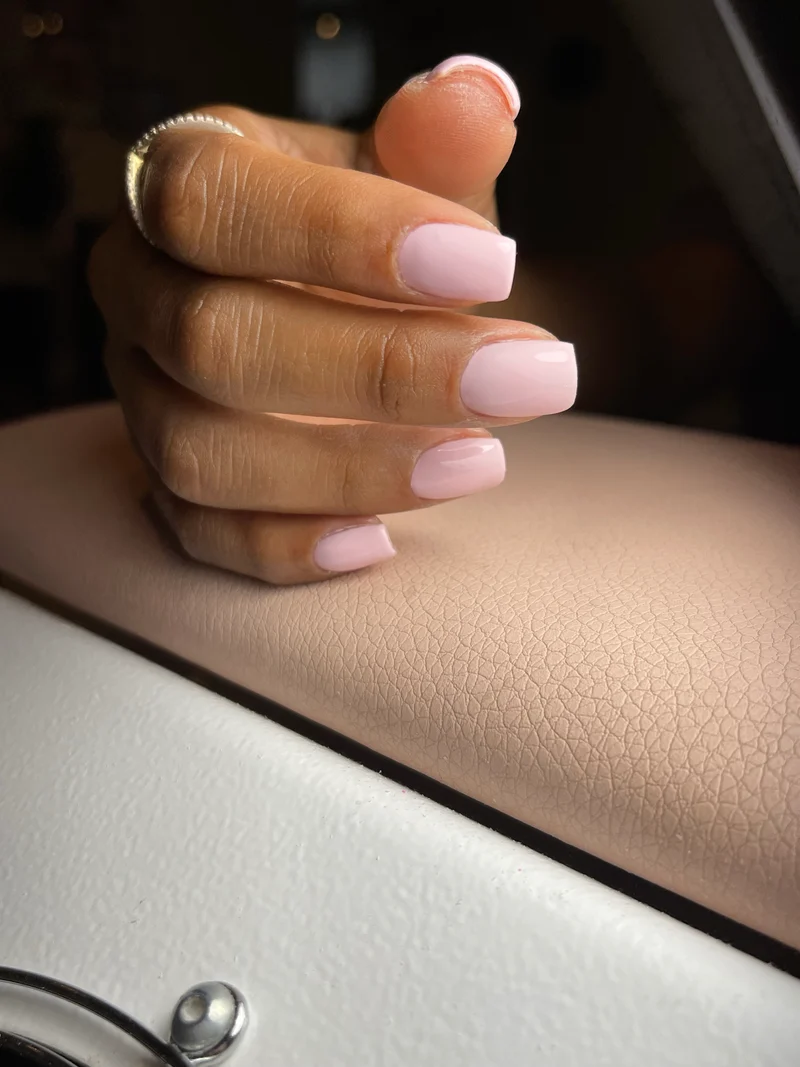 PNB pink gel nail polish 136 Magnolia