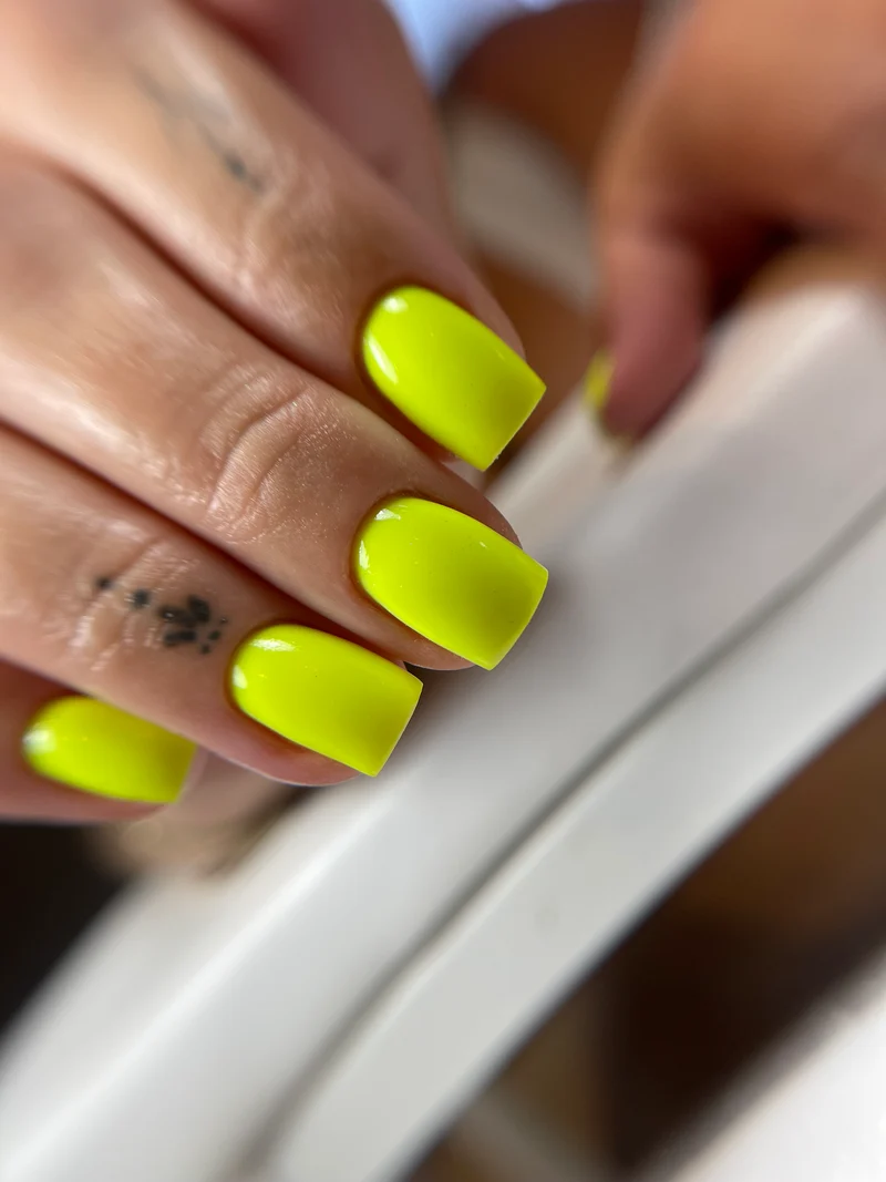 PNB yellow gel nail polish 038 Neon Lime