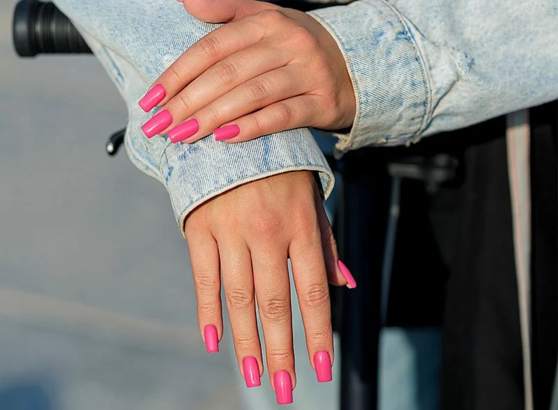 390 I'm feminine - Gel polish 8ml VICTORIA VYNN