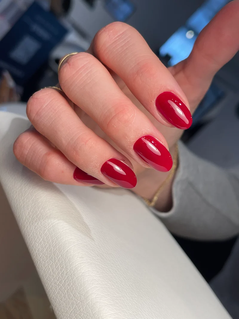 PNB red gel nail polish 149 Rouge