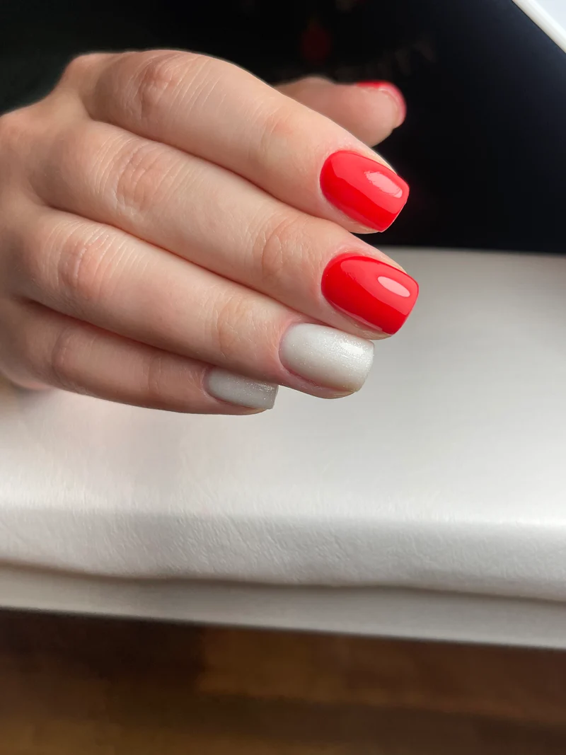 PNB red gel nail polish 147 L’Amour