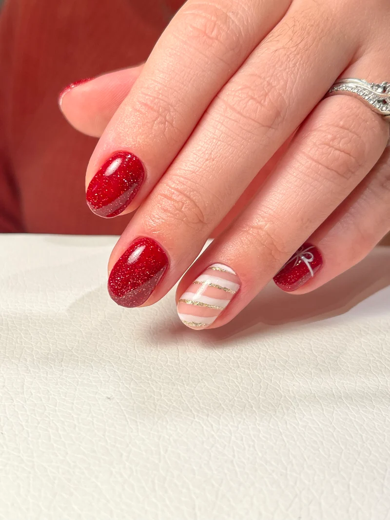 PNB Shock Effect red gel nail polish Red 07