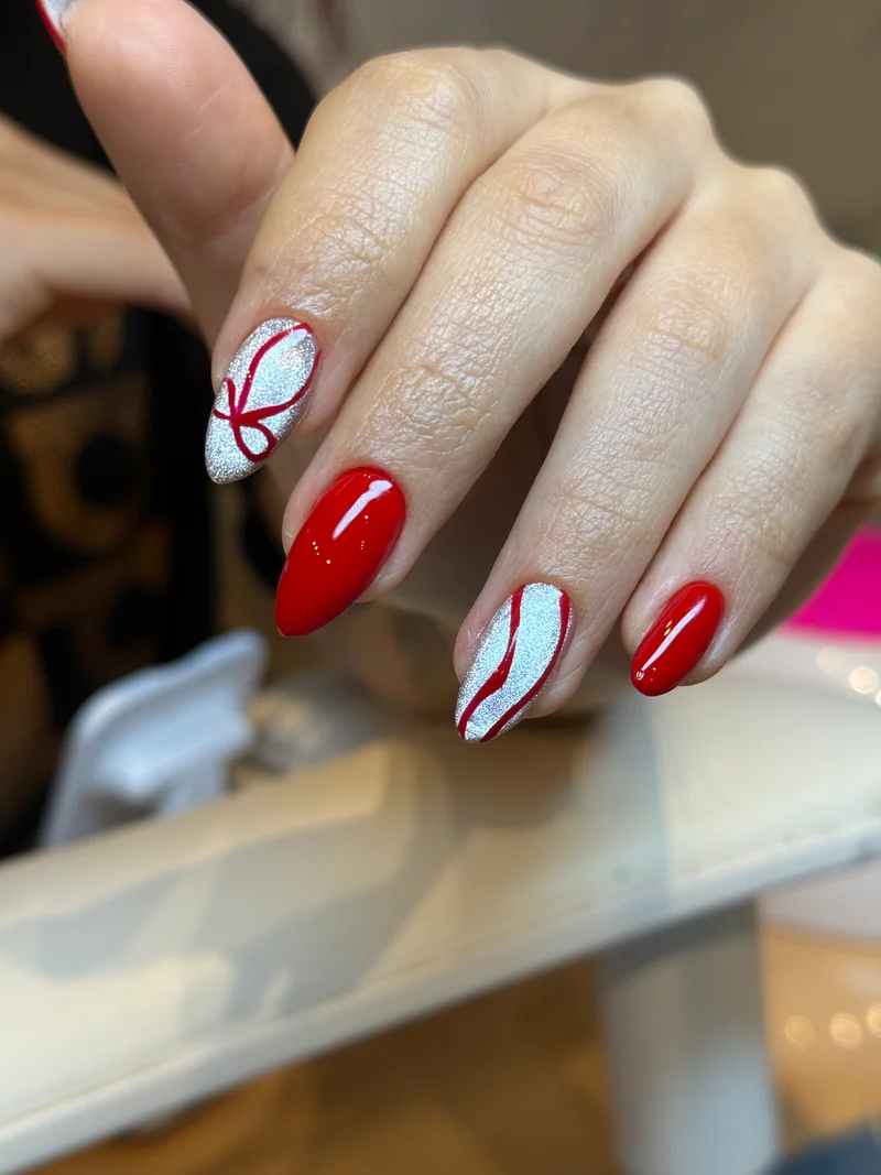 PNB Red gel nail polish 208 Marylin