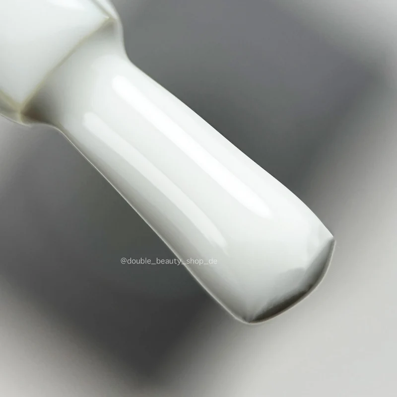 YANG - WEISS OHNE HEMA UV Nagellack 7ml ECLAIR