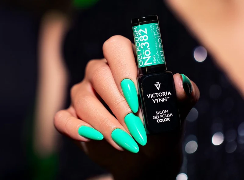 382 Tag - Gel polish 8ml VICTORIA VYNN