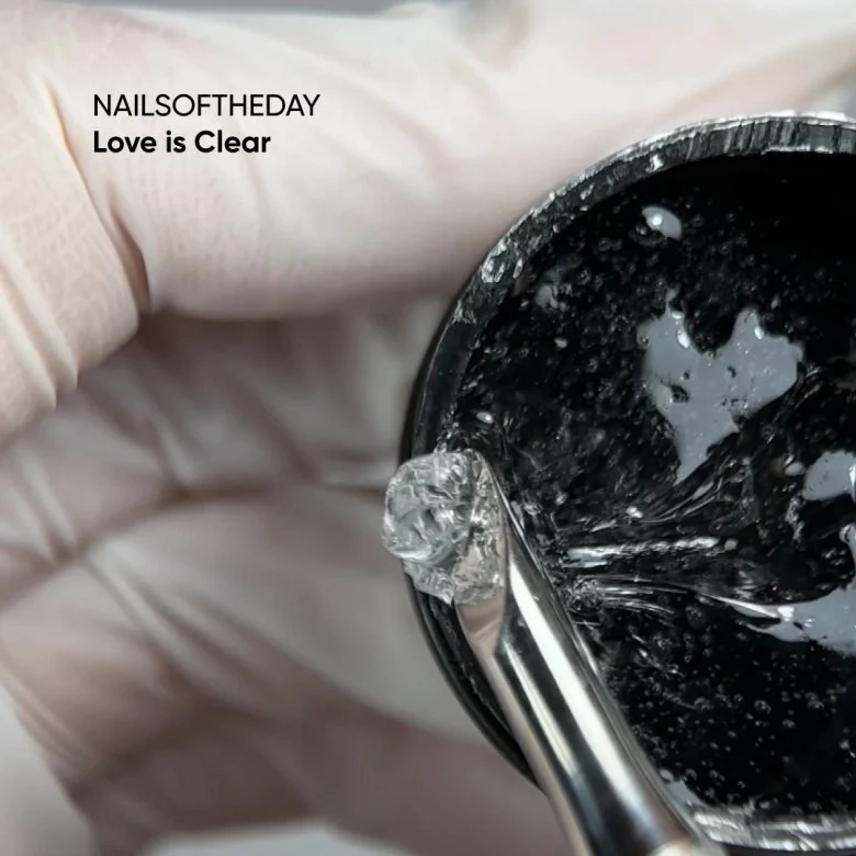 Clear Love Is - Gum Gel 15g NAILS OF THE DAY