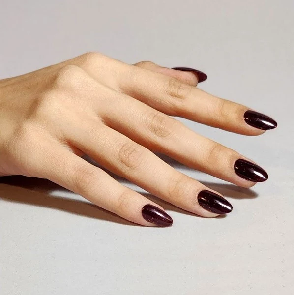 198 Poison Plum - Nagellack 15ml CND VINYLUX