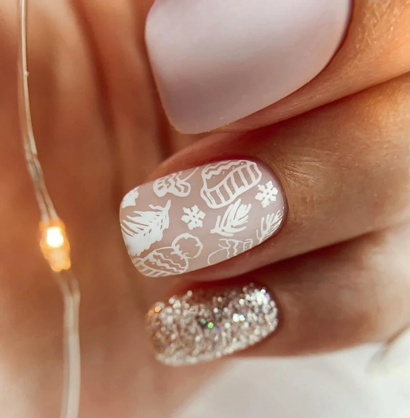 Swanky Stamping Snowflake. Holiday, Christmas tree nail stamping plates 092